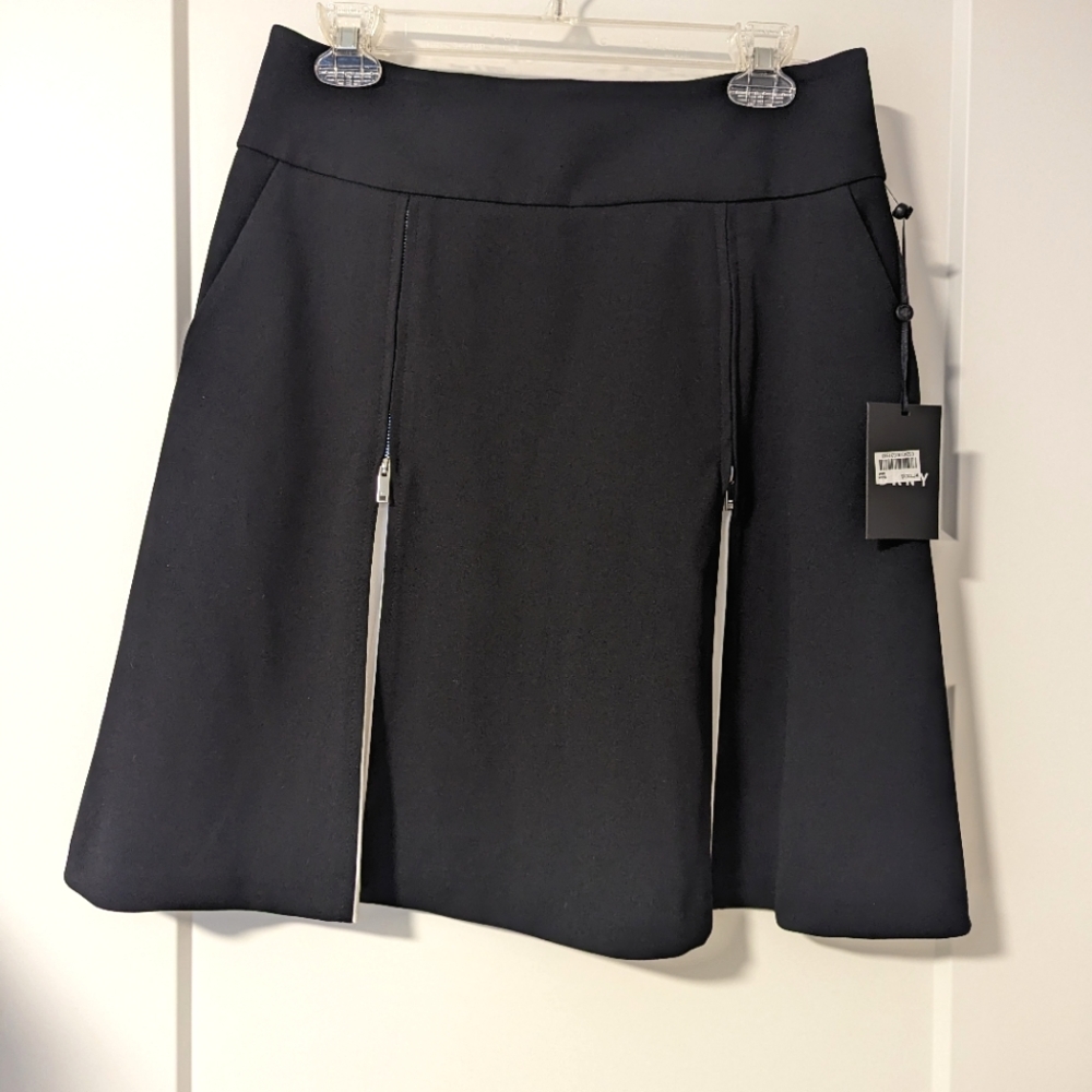 DNKY Black and White Zipper Design Skirt with Pockets